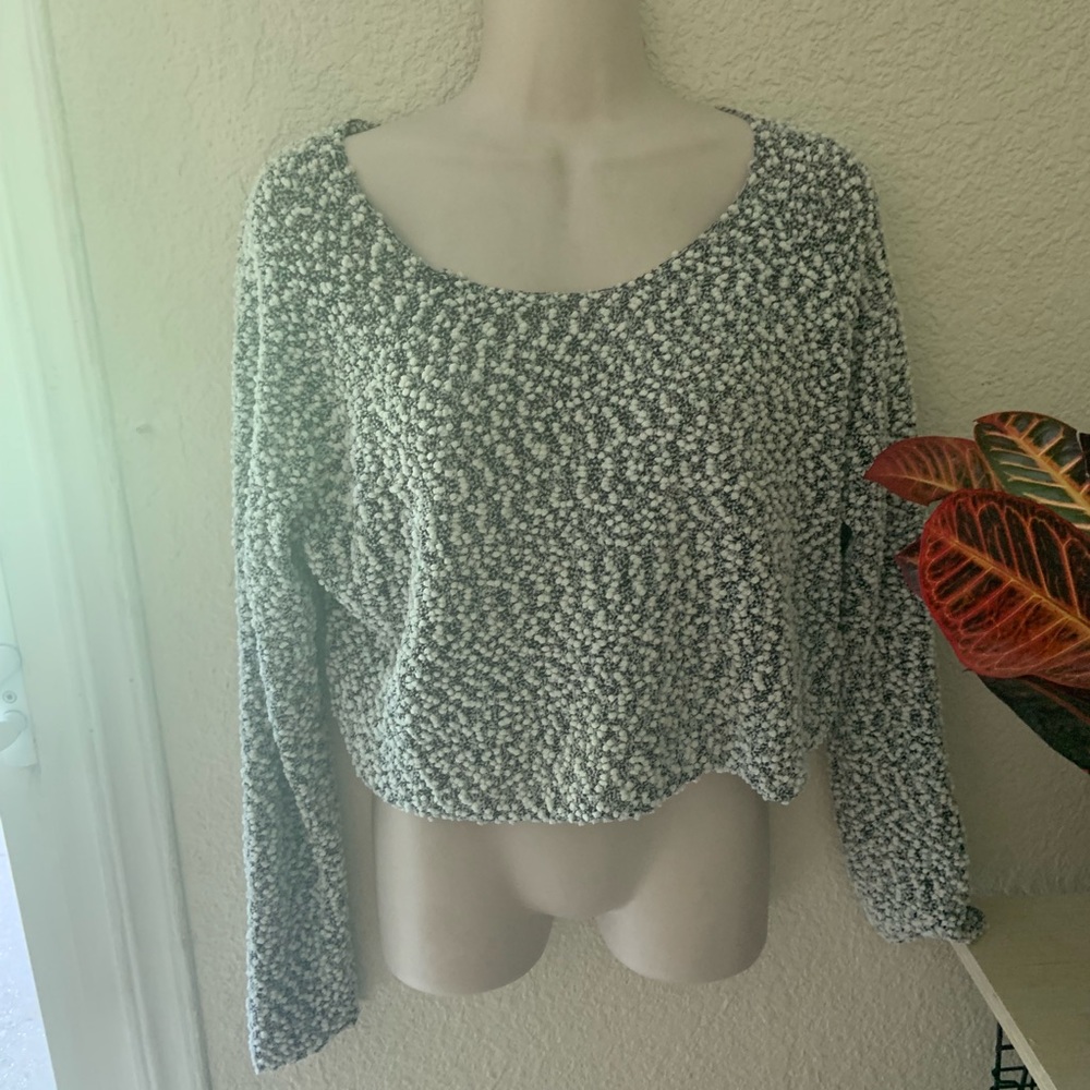 H&M Sweater Crop Top